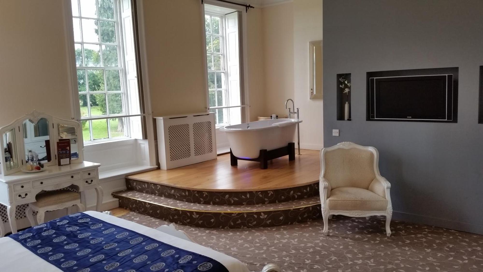 Haughton Hall Hotel & Leisure Club Телфорд Екстер'єр фото